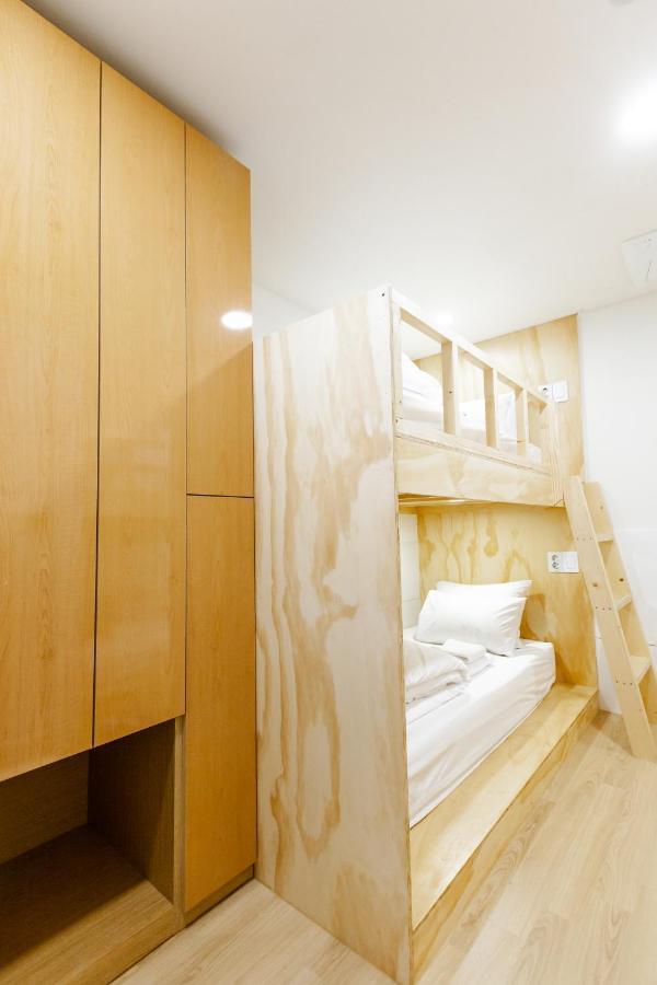 Ekonomy Hotel Myeongdong Central Seul Exterior foto