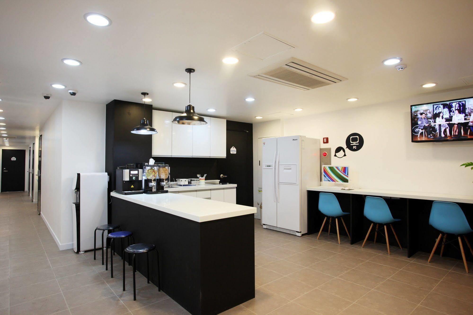 Ekonomy Hotel Myeongdong Central Seul Exterior foto