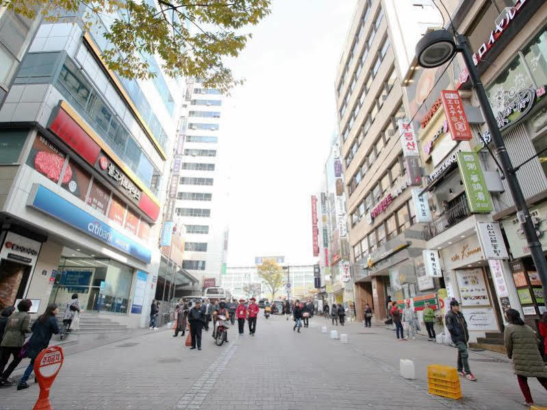 Ekonomy Hotel Myeongdong Central Seul Exterior foto